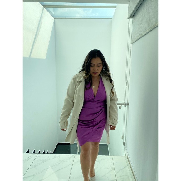 Meet Your Posher 💋 - Picture 5 of 6